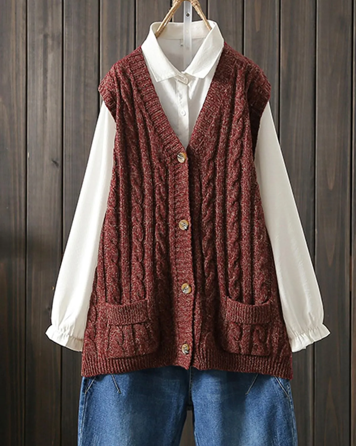 Women's Sweater Vest Sleeveless Button Down Knitted Cardigan Outwear with Pockets